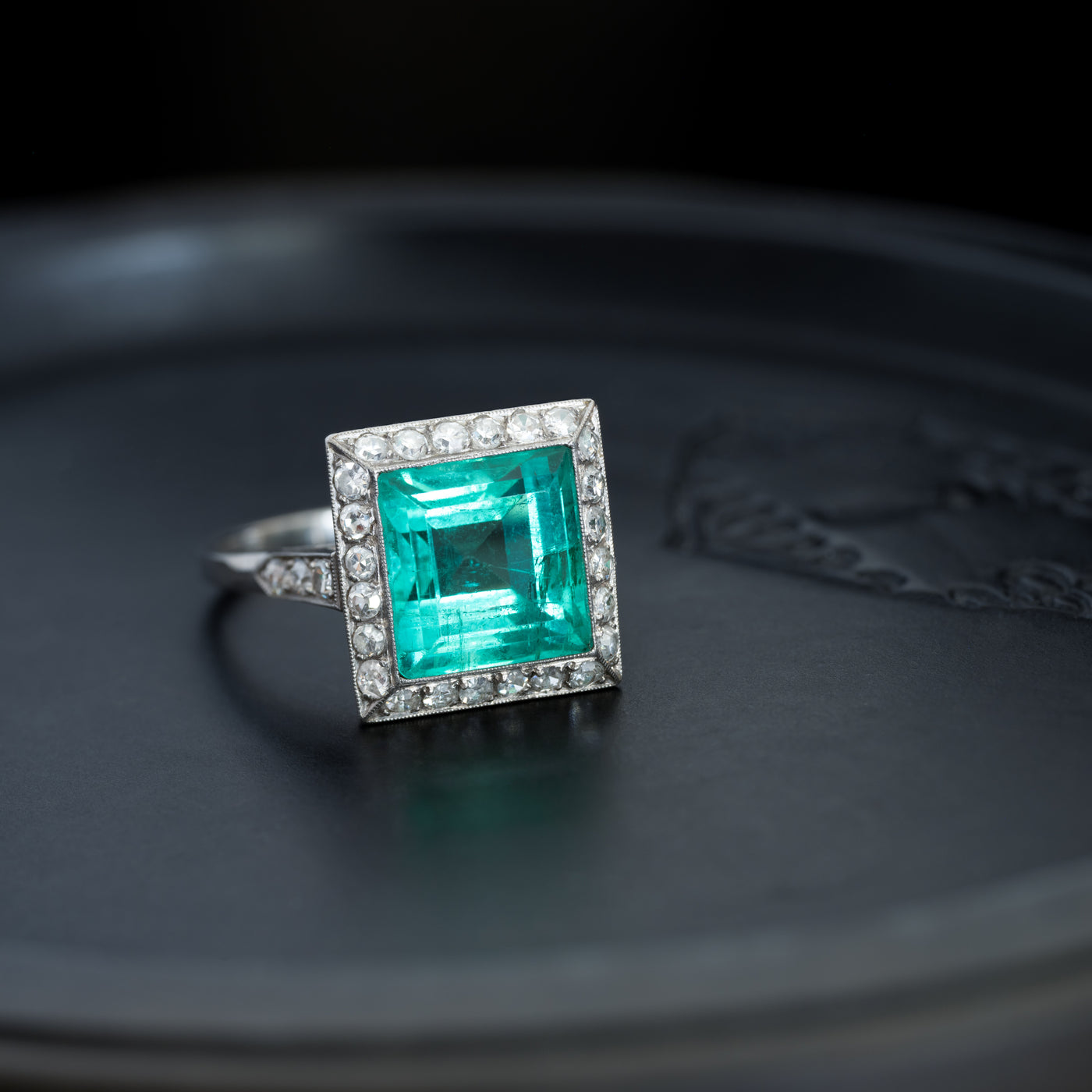 EDWARDIAN 6.50 CARAT EMERALD AND DIAMOND RING