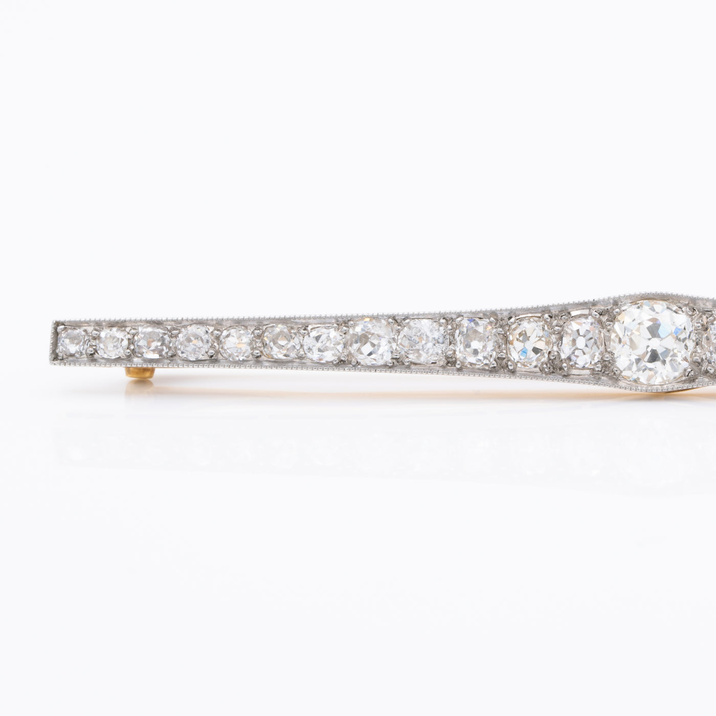 ART DECO DIAMOND BROOCH