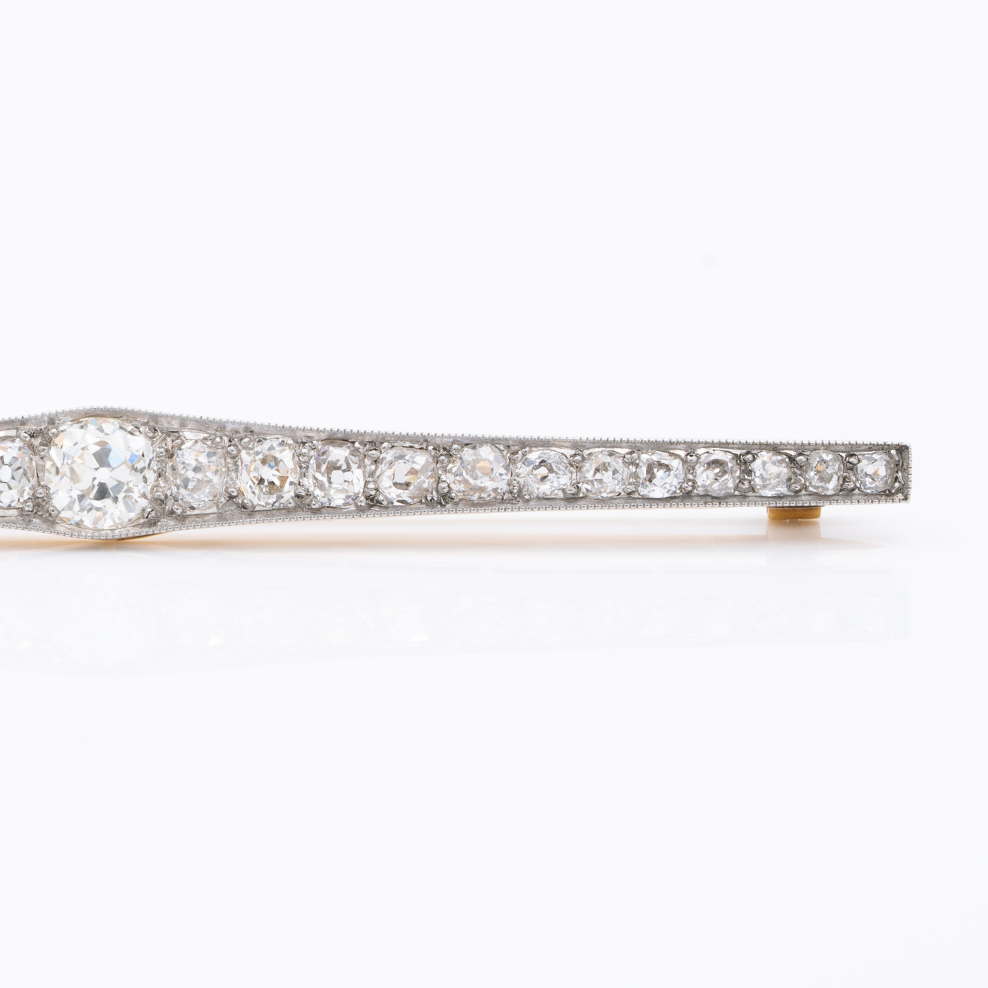 ART DECO DIAMOND BROOCH