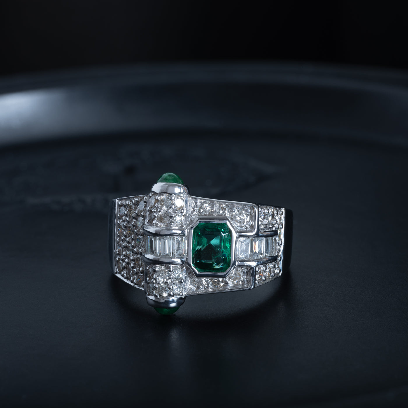 DIAMOND EMERALD TANK RING